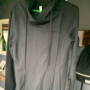 Lululemon Coast Easy Wrap. NWOT.